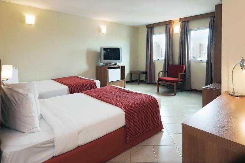 Holiday Inn Express Avenida Sumare São Paulo Quarto foto